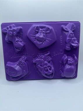 Madagascar 3 Jell-O Jigglers Mold Purple 6 Characters 2012 DreamWorks